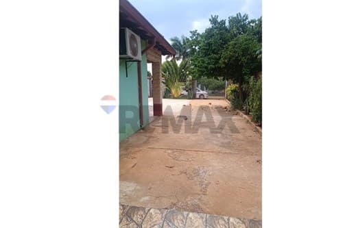 Casa en el barrio la colina - itagua — foto 3