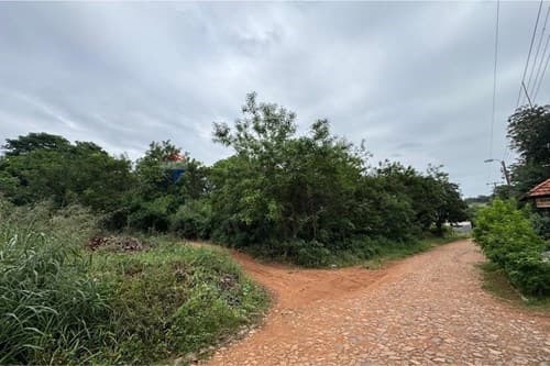 Terreno en Limpio: ¡Inversión Estratégica! — foto 2
