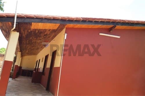 Casa con imponente terreno en Capiatá — foto 5