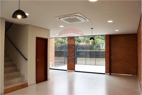 En venta exclusivo duplex en Luque - loma merlo — foto 3