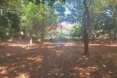 Vendo amplio terreno en itaugua!! 48x26m2