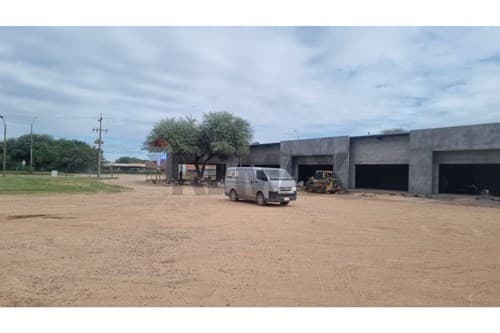 Comercial en Loma Plata — foto 4