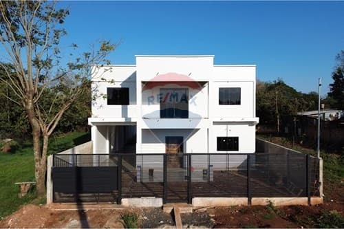 Casa en Venta en Km9 Acaray