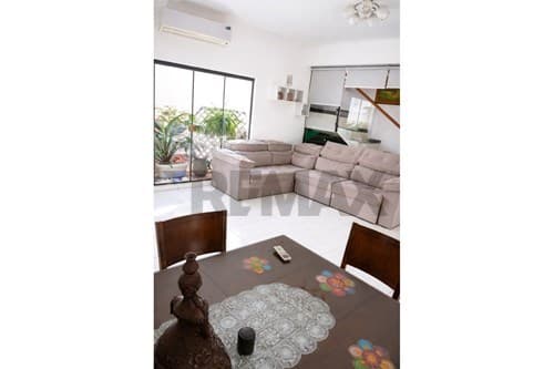 Residencia EN VENTA San Miguel,(San Lorenzo)