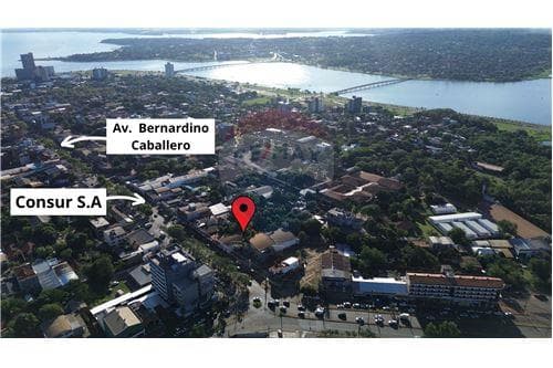 En venta amplio terreno sobre la Avda. Caballero — foto 5
