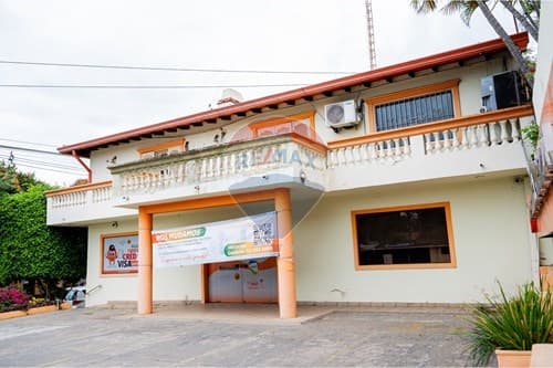 Oficina corporativa en venta en santisima Trinidad — foto 1