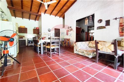 Casa quinta a orilla del rio yhaguy — foto 3