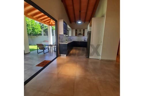 Venta-Amplia Residencia San Bernardino(Los Alpes) — foto 5