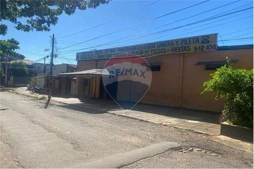 "Esquina Estratégica: Oportunidad Comercial", foto 1