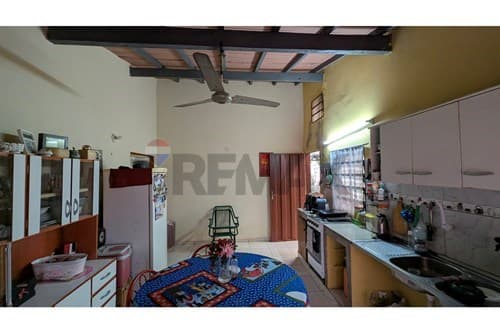 Vendo casa en Capiata