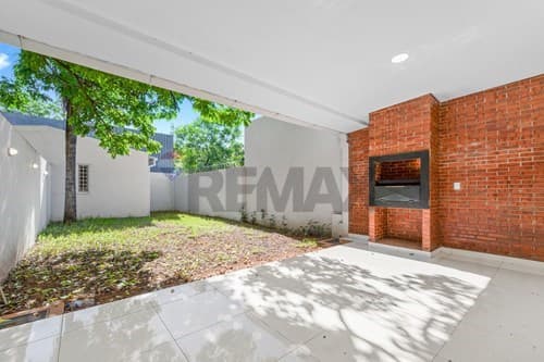 Duplex en venta en cuarto barrio - Luque — foto 2