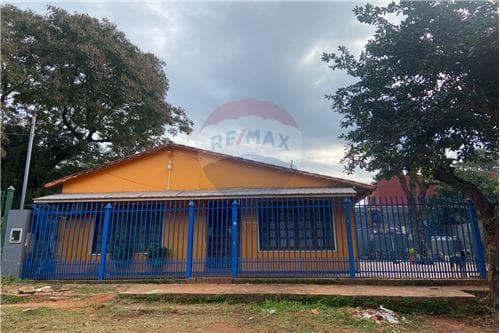 ¡en venta! Amplio terreno con casa en esquina — foto 2