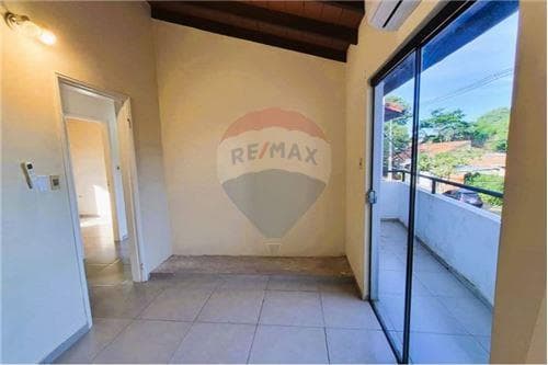 Duplex ideal para vivienda u oficina en Lambaré — foto 3