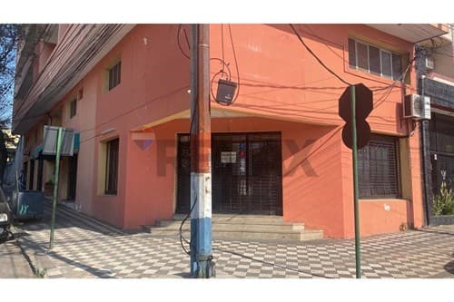 ¡local con renta en el corazón de sajonia!