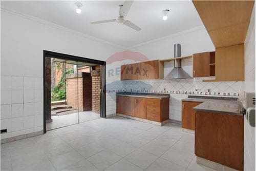 Casa en barrio Herrera — foto 5