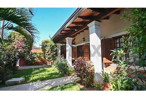En Venta Hermosa Casa en San Lorenzo Zona Salemma — foto 3