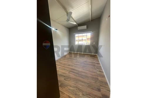 En alquiler duplex zona mburucuya