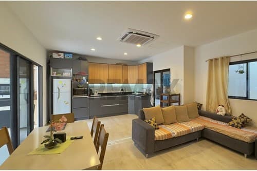 Casa en Luque. Barrio ykua karanday — foto 1