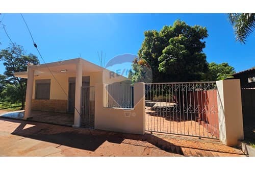 Vendo Hermosa Casa con salon comercial en Itaugua