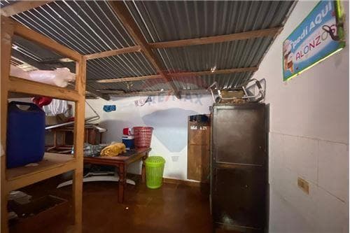 Coqueta casa en esquina en venta en limite capiata — foto 4