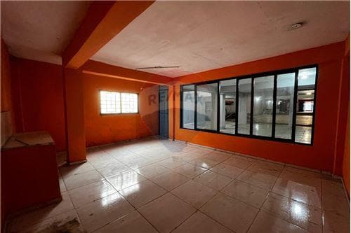 Local comercial s/ acceso sur Ñemby — foto 5