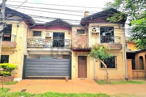 Duplex en zona seminario, detrás embajada u.s.a — foto 2