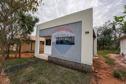 Casa en san miguel, itaugua — foto 4