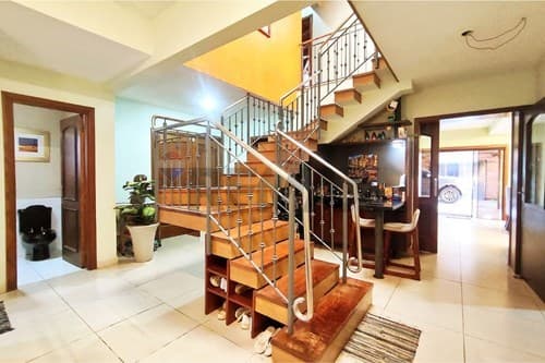 Casa residencial de lujo en Lambaré zona yacht