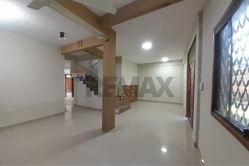 Casa en Lambaré z/ supermercado el pueblo!!, foto 5