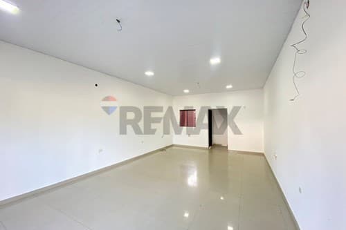 Salón comercial, Villa Elisa alto tránsito, foto 1
