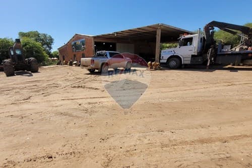 Enorme local comercial en venta en Filadelfia