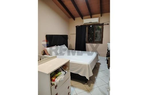 Casa en esquina en Lambaré de 3 Dormitorios — foto 4