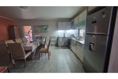 Casa en venta – Zona Kleefeld, Loma Plata — foto 2