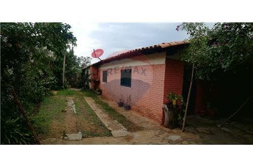 Vendo Terreno con Casa a refaccionar