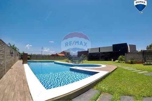 Casa en ytororo country club — foto principal