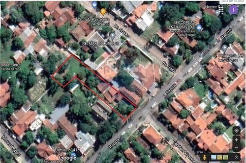 Importante terreno sobre Itapua c/ Molas Lopez — foto 1