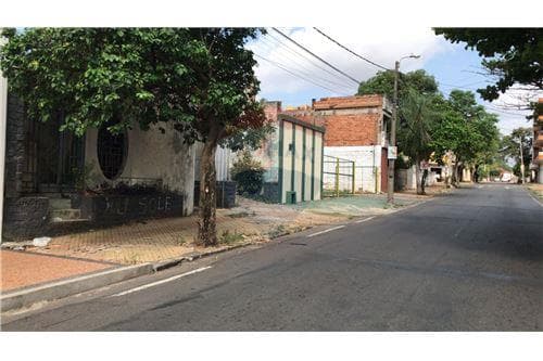 En venta terreno con casa a demoler o refaccionar — foto 3