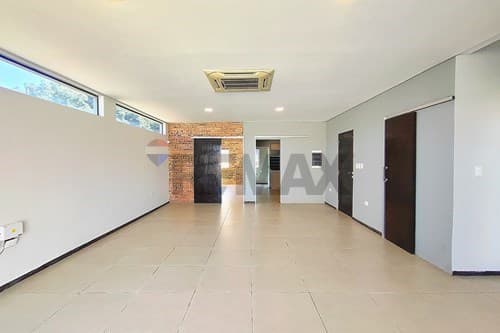 En venta casa en Luque — foto 5