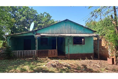 En venta casa en b° santo domingo yguazu