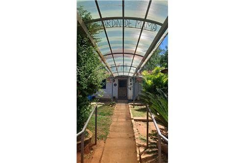 Vendo una casa en nueva italia