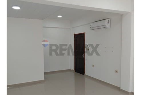 De salón comercial en Villa Elisa, foto 3