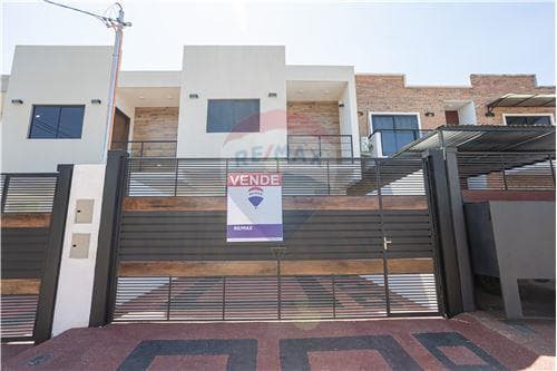 Dúplex a Estrenar - B° Palma Loma, Luque — foto 2