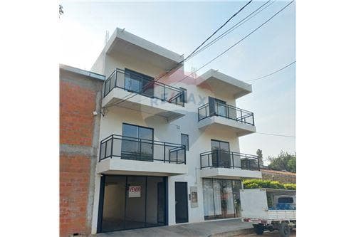 Edificio con renta activa zona shopping mariano