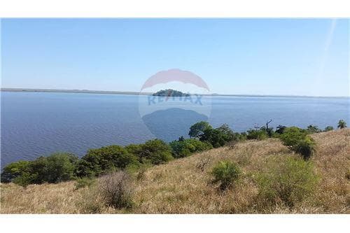 Propiedad única sobre el lago ypoa — foto 4