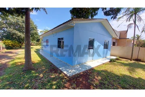 Casa Espaciosa en Formosa, Alto Paraná ¡Ideal!