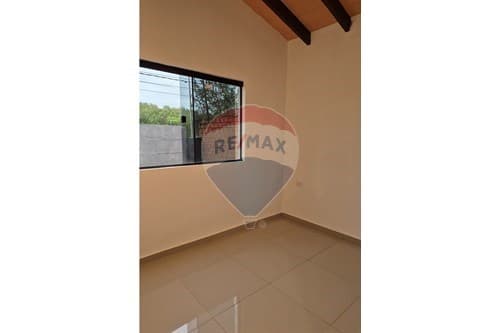 CASA EN VENTA - Presidente Franco. Km 6 Monday — foto 2