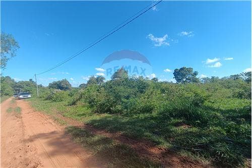 Terreno de 4.600 M2 en el centro de Caaguazú — foto 2