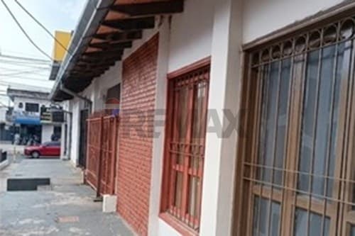 propiedad sobre la Avda. La Victoria — foto 3