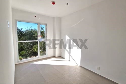 Exclusivo departamento en venta en Luque, foto 4