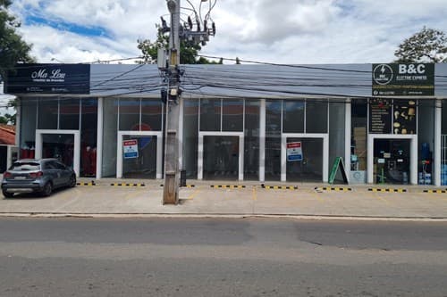 Local comercial en Fernando de la Mora — foto 2